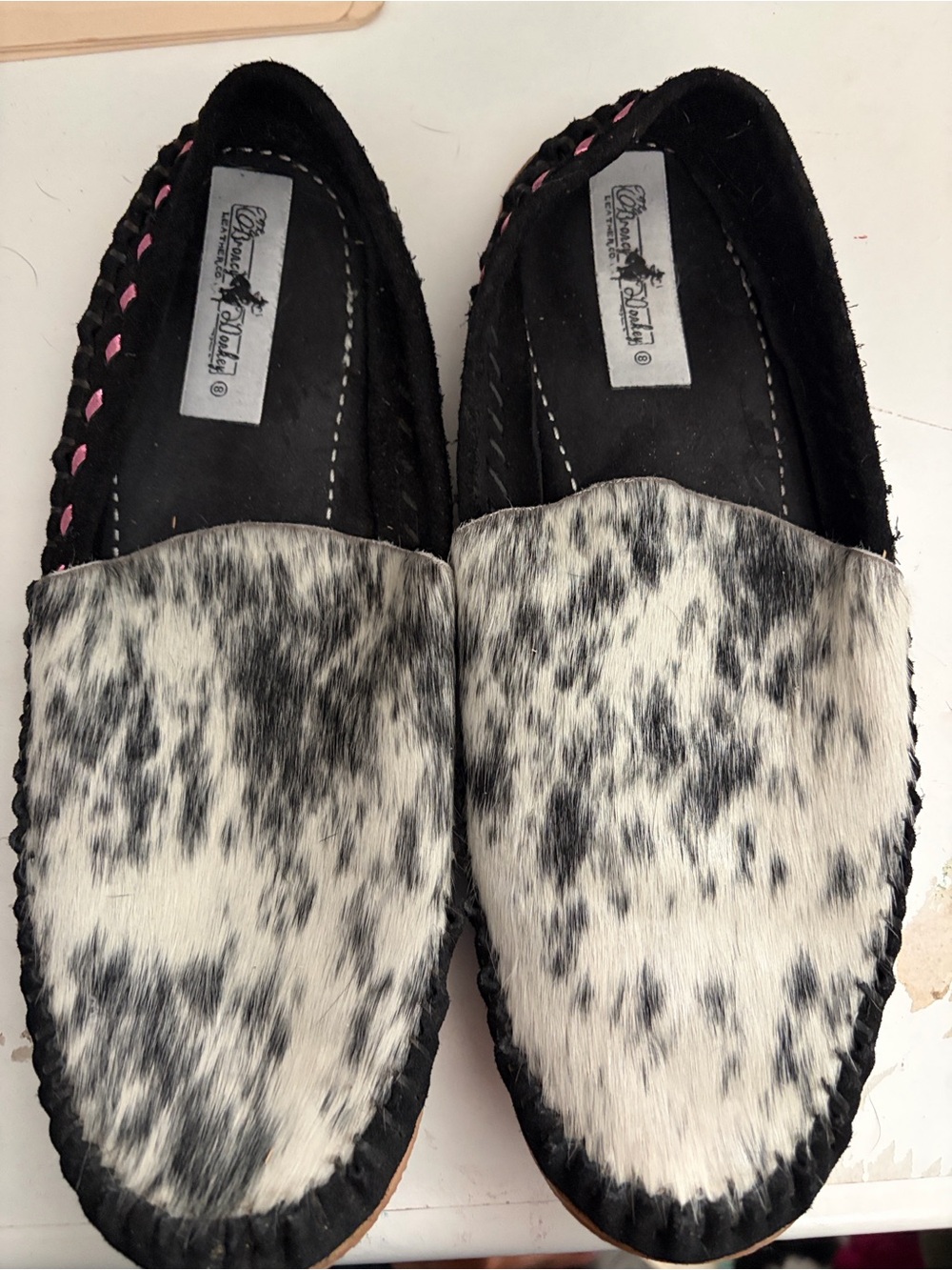 Broncy donkey cowhide mules moccasins. Women’s 8